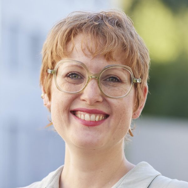 Laure Stadler (keine/they)